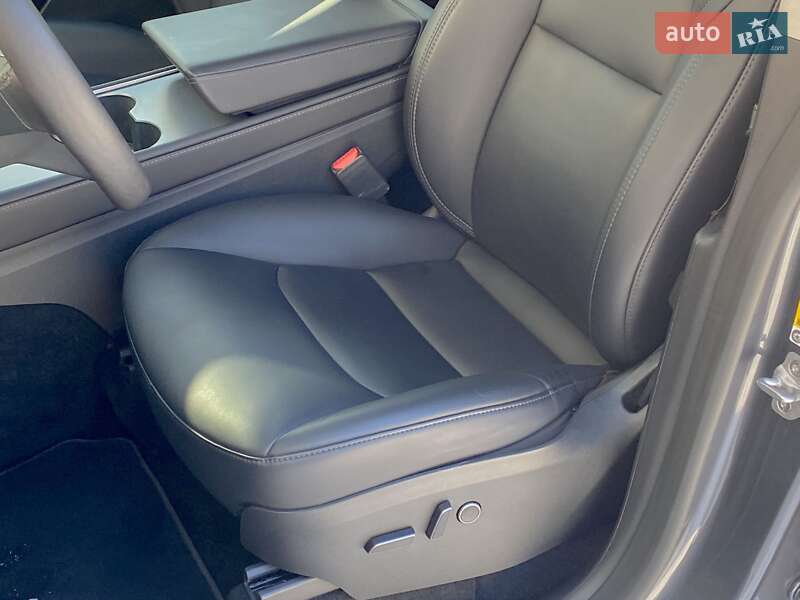 Внедорожник / Кроссовер Tesla Model Y 2023 в Киеве фото 13 Внедорожник / Кроссовер Tesla Model Y 2023 в Киеве