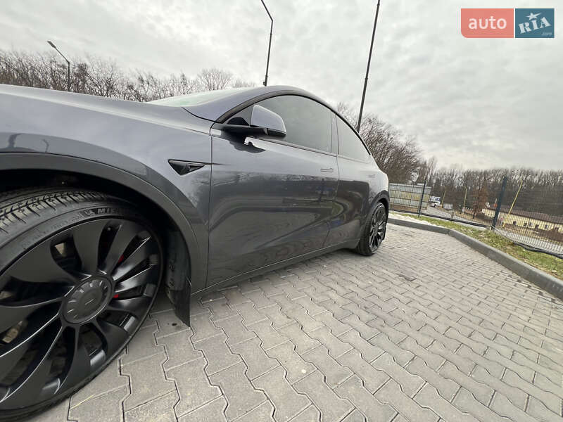 Позашляховик / Кросовер Tesla Model Y 2022 в Ужгороді фото 5 Позашляховик / Кросовер Tesla Model Y 2022 в Ужгороді