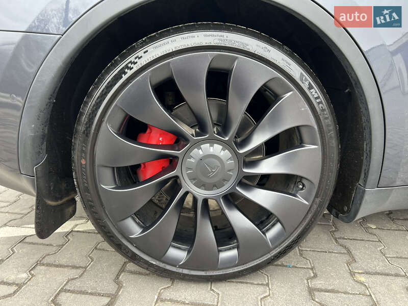 Позашляховик / Кросовер Tesla Model Y 2022 в Ужгороді фото 10 Позашляховик / Кросовер Tesla Model Y 2022 в Ужгороді