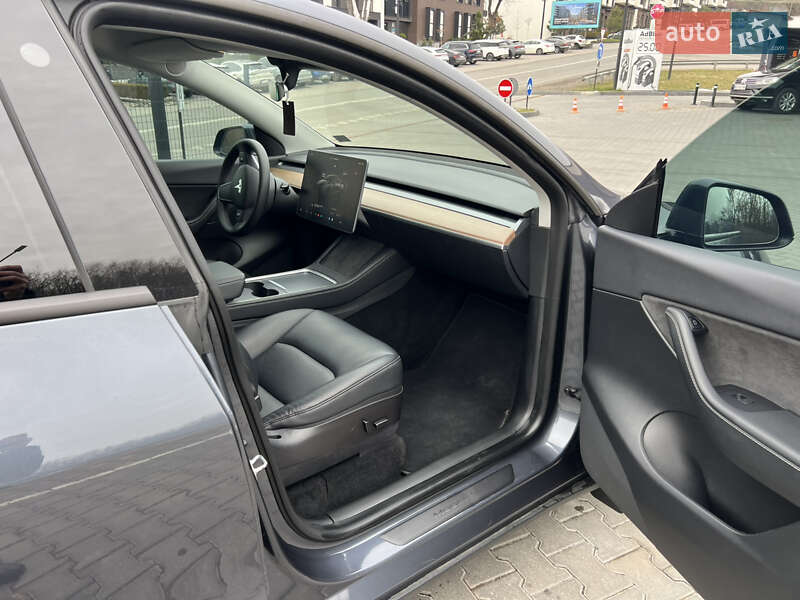 Позашляховик / Кросовер Tesla Model Y 2022 в Ужгороді фото 13 Позашляховик / Кросовер Tesla Model Y 2022 в Ужгороді