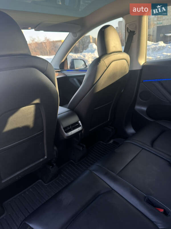 Внедорожник / Кроссовер Tesla Model Y 2024 в Дрогобыче