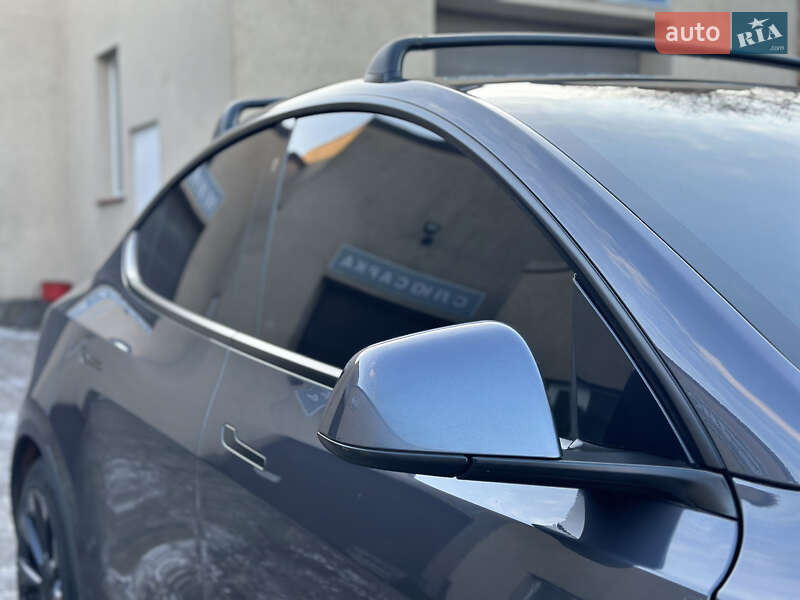 Позашляховик / Кросовер Tesla Model Y 2021 в Ковелі