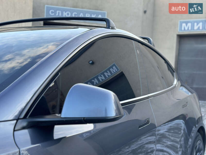 Позашляховик / Кросовер Tesla Model Y 2021 в Ковелі