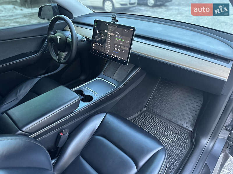 Позашляховик / Кросовер Tesla Model Y 2021 в Ковелі