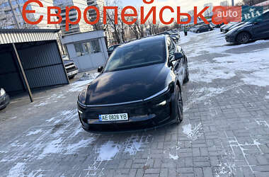 Внедорожник / Кроссовер Tesla Model Y 2025 в Днепре