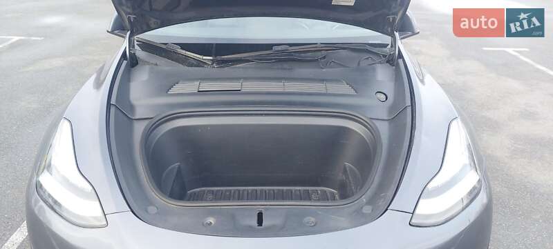 Позашляховик / Кросовер Tesla Model Y 2022 в Києві
