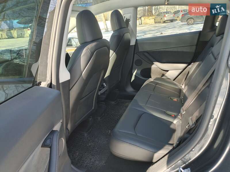Внедорожник / Кроссовер Tesla Model Y 2024 в Одессе