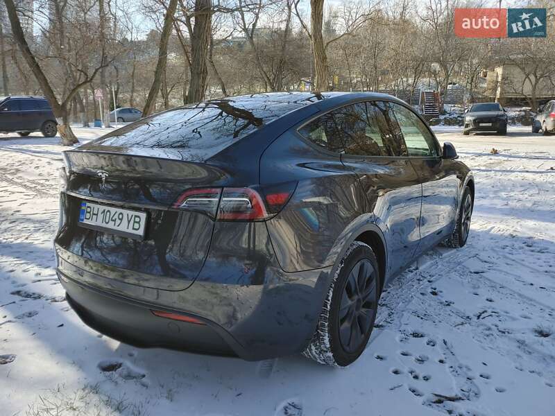 Внедорожник / Кроссовер Tesla Model Y 2024 в Одессе