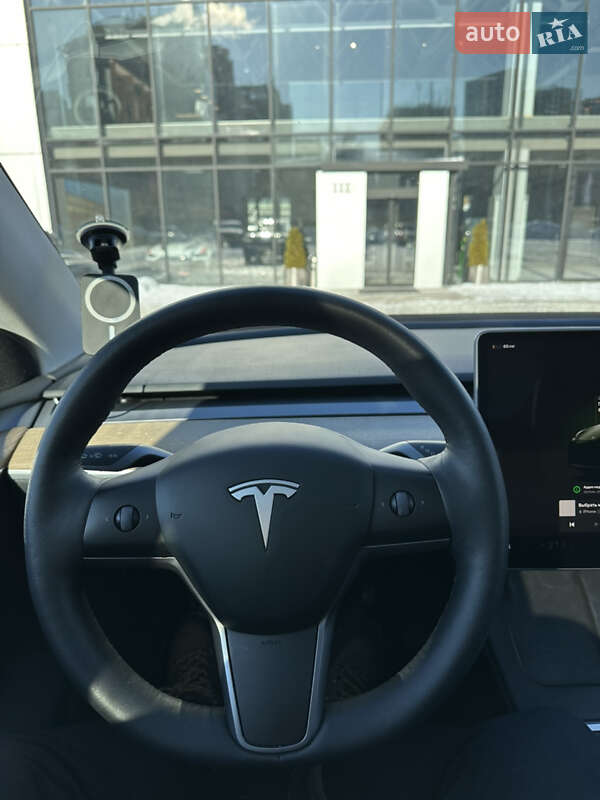 Внедорожник / Кроссовер Tesla Model Y 2023 в Киеве фото 15 Внедорожник / Кроссовер Tesla Model Y 2023 в Киеве