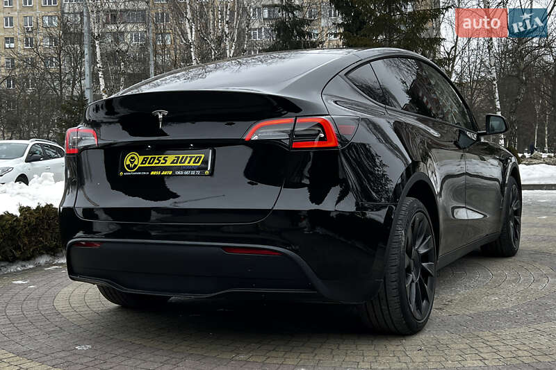 Позашляховик / Кросовер Tesla Model Y 2023 в Львові