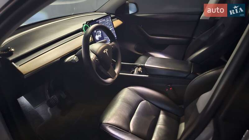 Внедорожник / Кроссовер Tesla Model Y 2020 в Запорожье