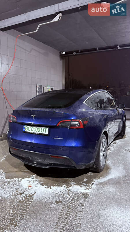 Позашляховик / Кросовер Tesla Model Y 2022 в Львові