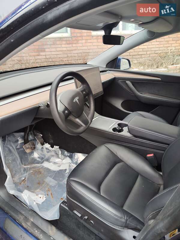 Позашляховик / Кросовер Tesla Model Y 2022 в Кривому Розі