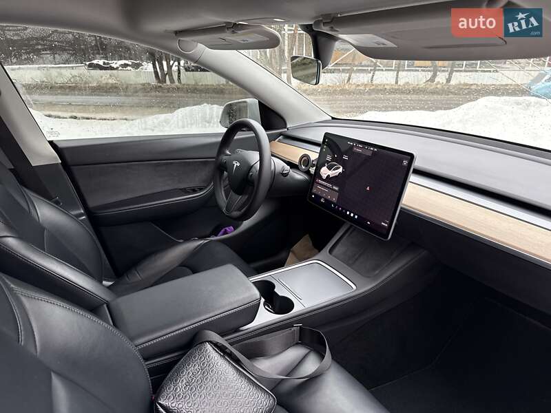 Внедорожник / Кроссовер Tesla Model Y 2020 в Львове