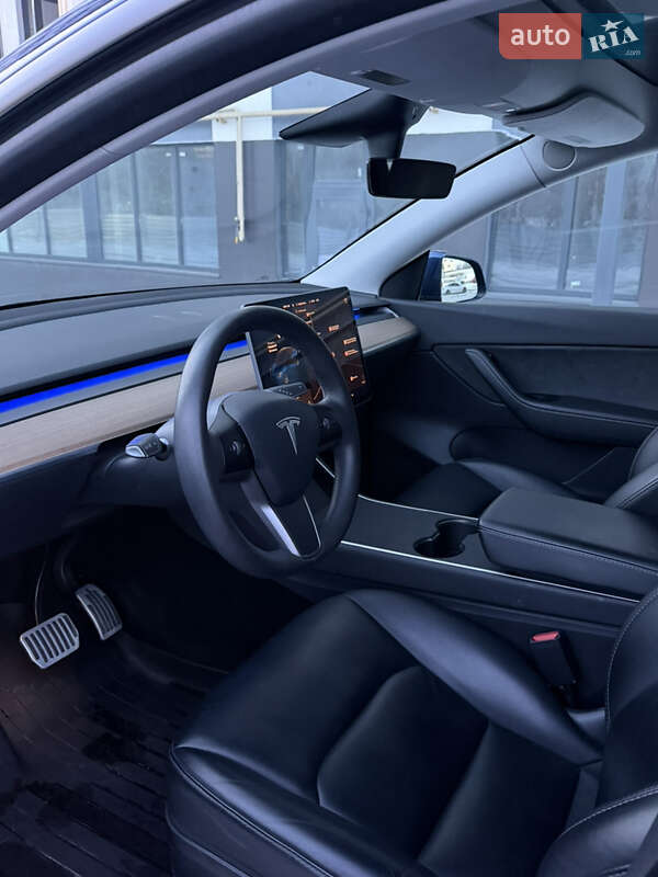 Внедорожник / Кроссовер Tesla Model Y 2021 в Луцке