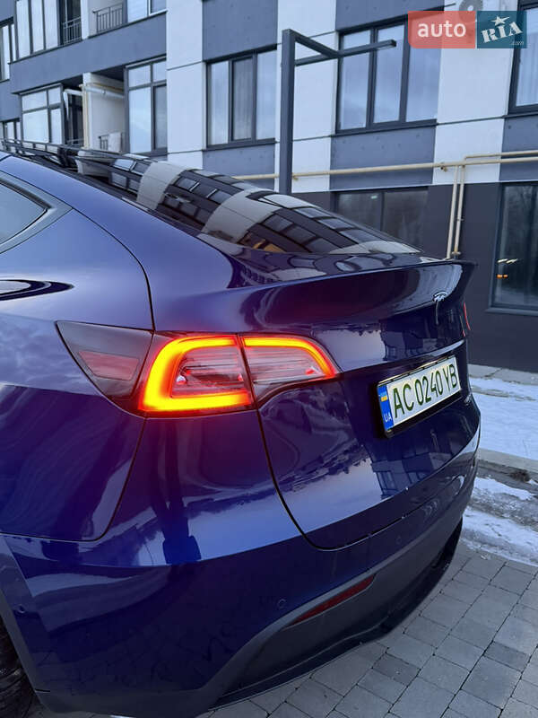 Внедорожник / Кроссовер Tesla Model Y 2021 в Луцке