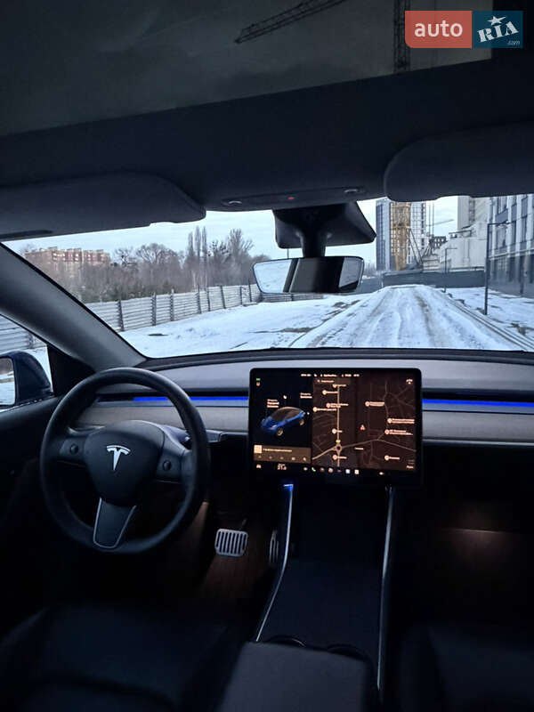 Внедорожник / Кроссовер Tesla Model Y 2021 в Луцке