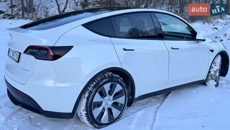 Внедорожник / Кроссовер Tesla Model Y 2023 в Яремче