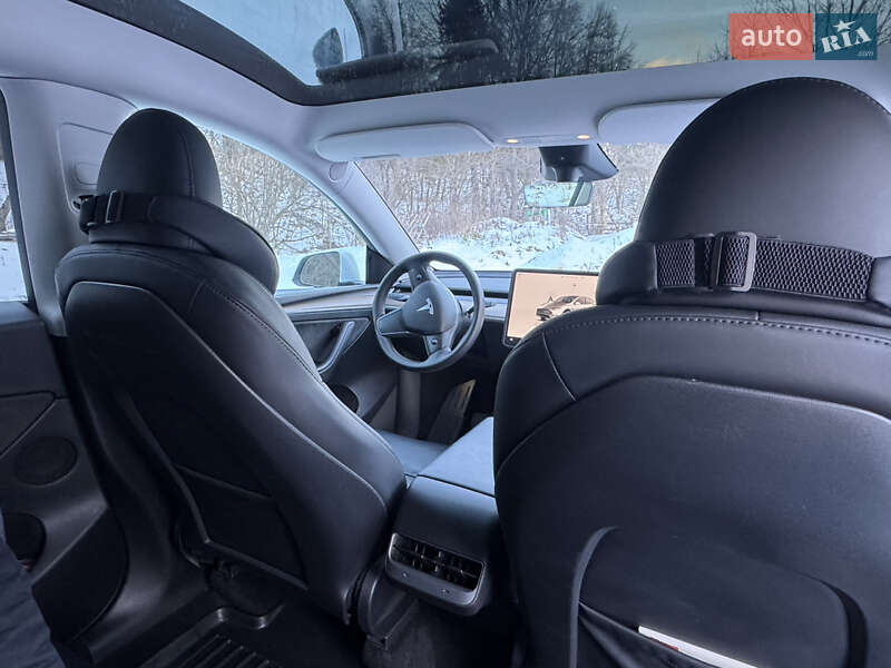 Внедорожник / Кроссовер Tesla Model Y 2023 в Яремче