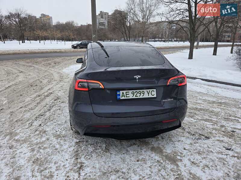 Позашляховик / Кросовер Tesla Model Y 2022 в Дніпрі