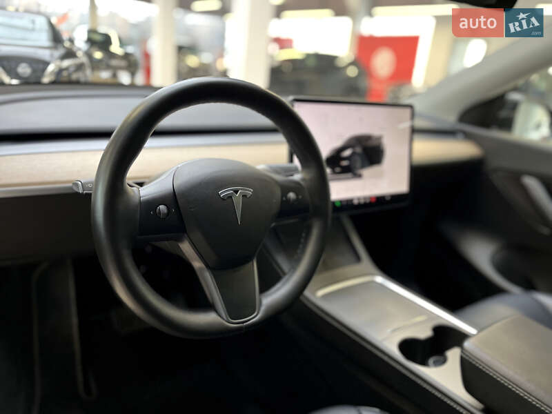 Позашляховик / Кросовер Tesla Model Y 2022 в Хмельницькому