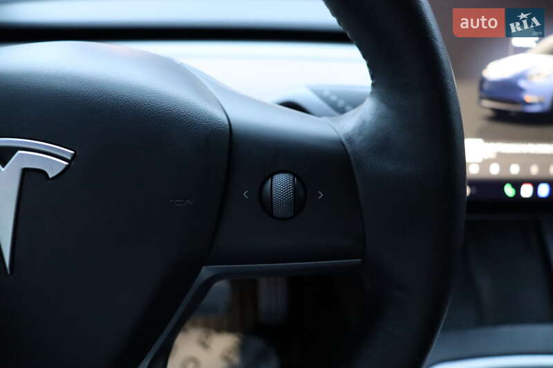Позашляховик / Кросовер Tesla Model Y 2022 в Львові