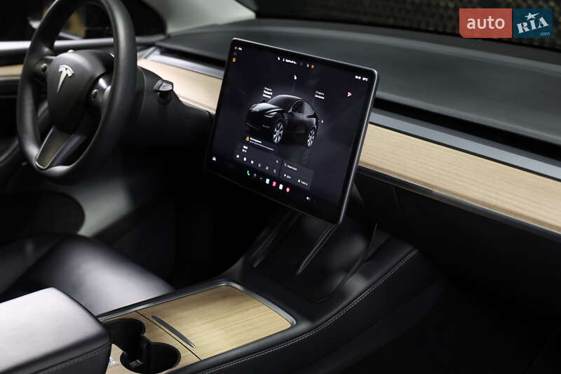 Позашляховик / Кросовер Tesla Model Y 2022 в Луцьку