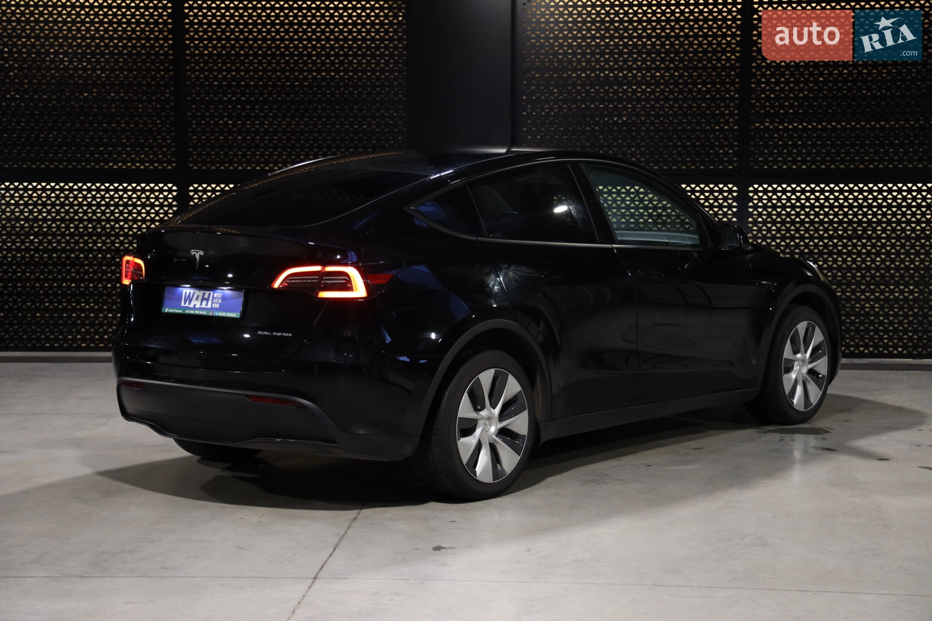 2022 Tesla Model Y - мініатюра 9