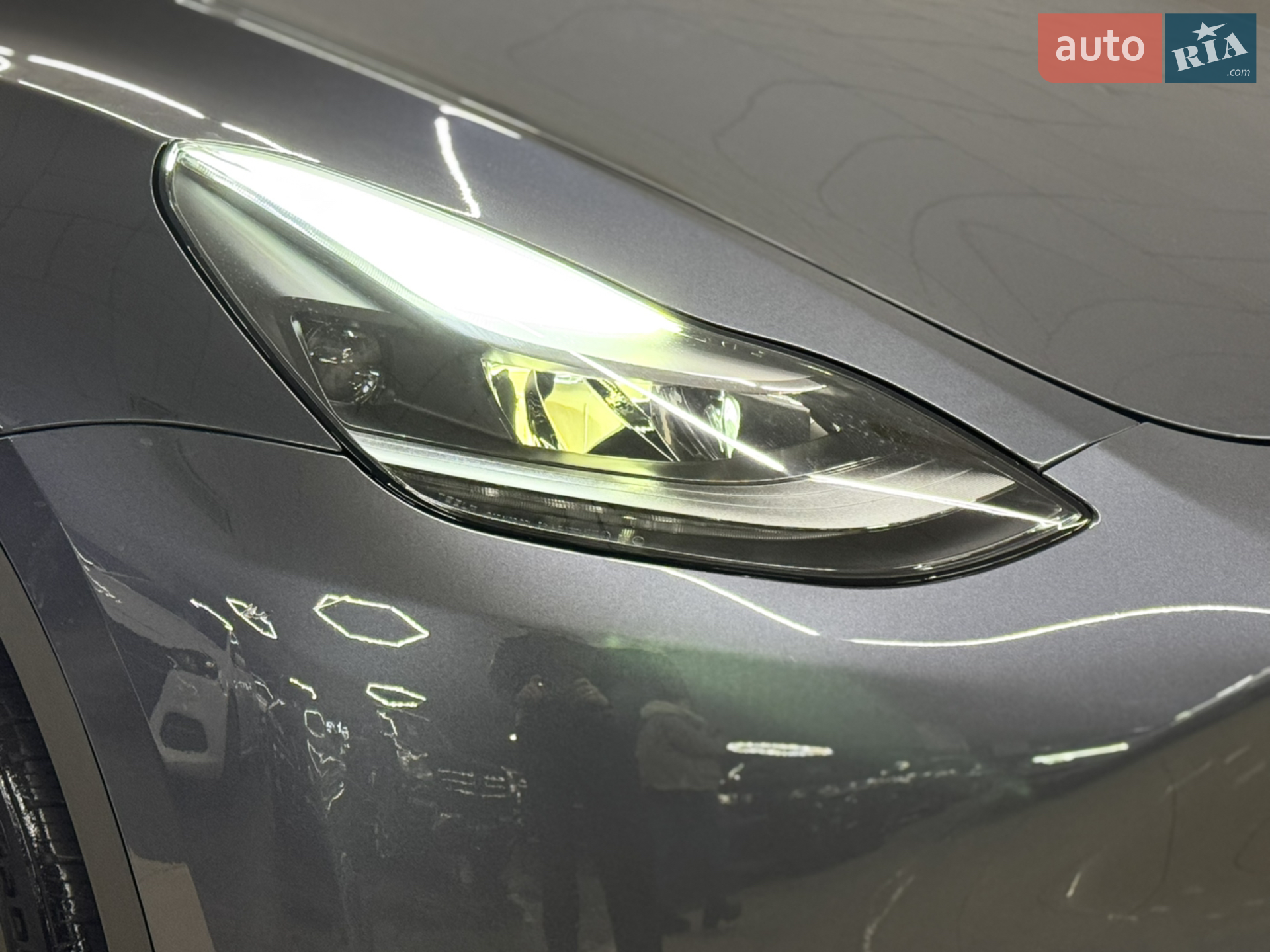 2023 Tesla Model Y - мініатюра 4