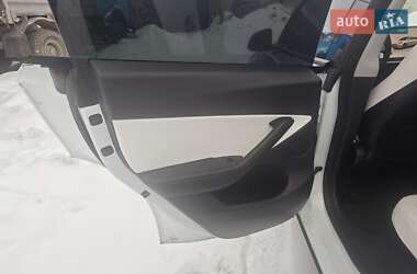 Внедорожник / Кроссовер Tesla Model Y 2022 в Ровно