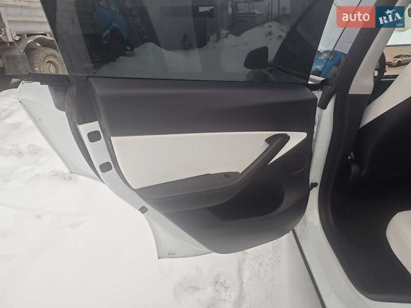 Внедорожник / Кроссовер Tesla Model Y 2022 в Ровно фото 14 Внедорожник / Кроссовер Tesla Model Y 2022 в Ровно