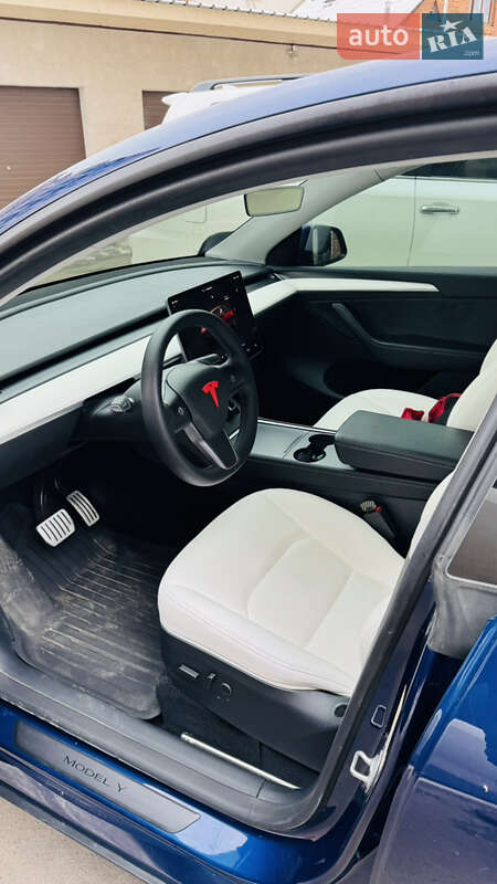 Позашляховик / Кросовер Tesla Model Y 2023 в Хмельницькому