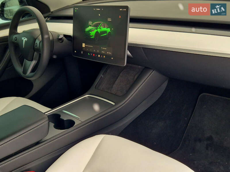 Внедорожник / Кроссовер Tesla Model Y 2023 в Харькове