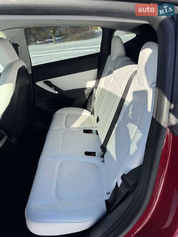 Позашляховик / Кросовер Tesla Model Y 2021 в Білій Церкві