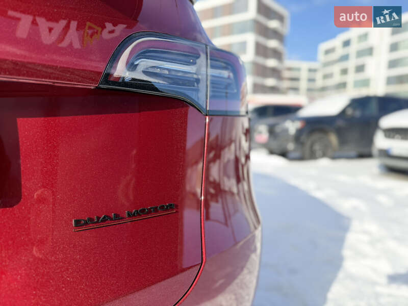 Позашляховик / Кросовер Tesla Model Y 2024 в Львові