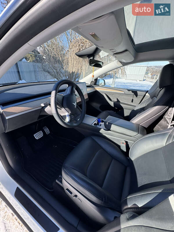 Внедорожник / Кроссовер Tesla Model Y 2023 в Киеве фото 7 Внедорожник / Кроссовер Tesla Model Y 2023 в Киеве