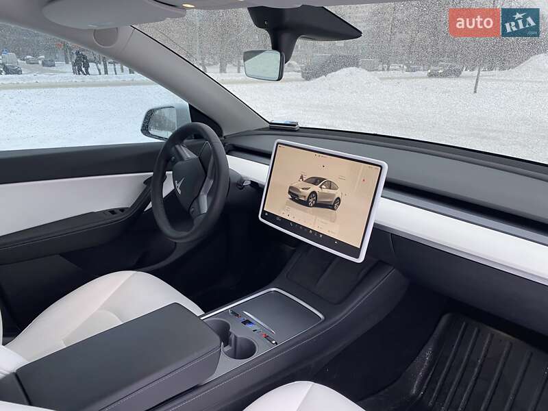 Внедорожник / Кроссовер Tesla Model Y 2022 в Киеве