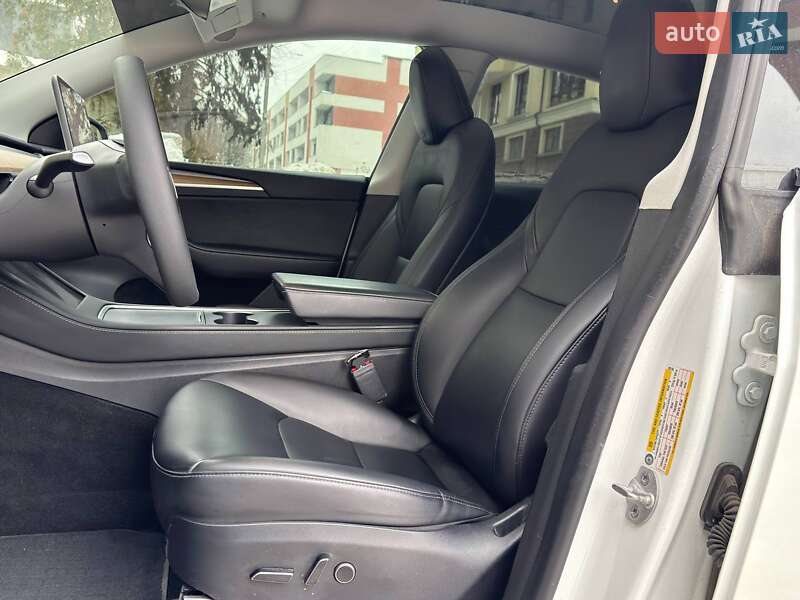 Позашляховик / Кросовер Tesla Model Y 2023 в Львові