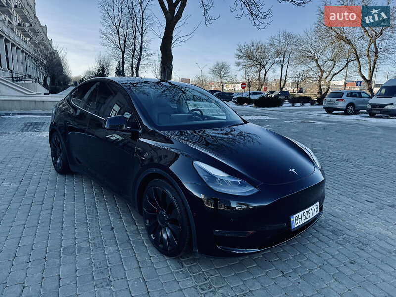 Позашляховик / Кросовер Tesla Model Y 2022 в Одесі фото 5 Позашляховик / Кросовер Tesla Model Y 2022 в Одесі