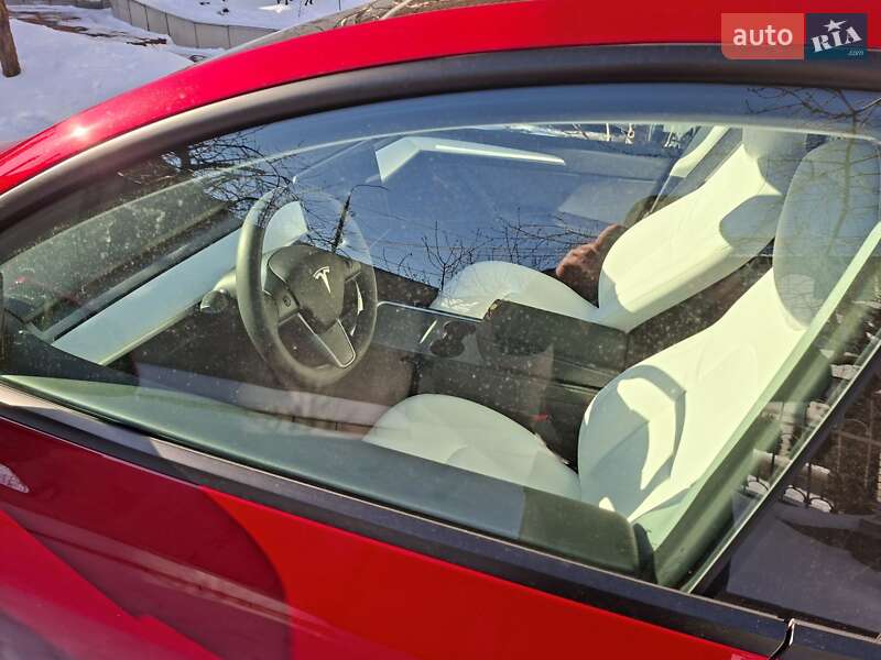 Позашляховик / Кросовер Tesla Model Y 2023 в Вінниці