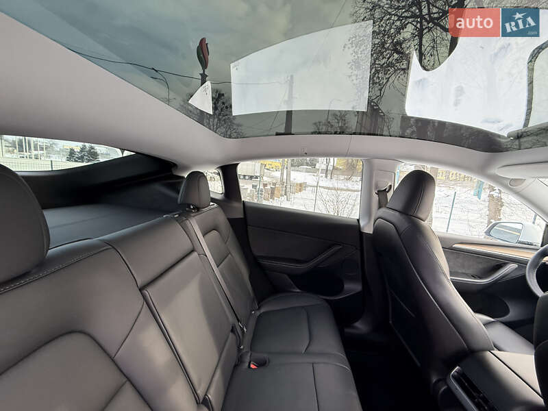 Позашляховик / Кросовер Tesla Model Y 2023 в Львові