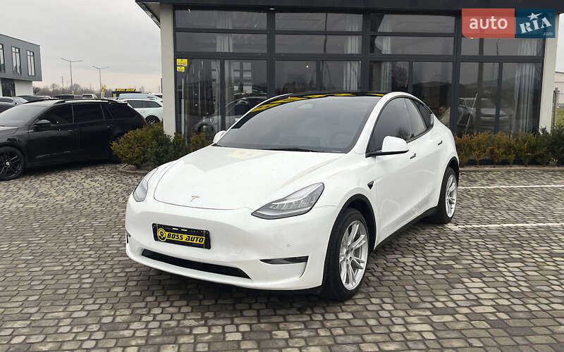 Позашляховик / Кросовер Tesla Model Y 2021 в Мукачевому