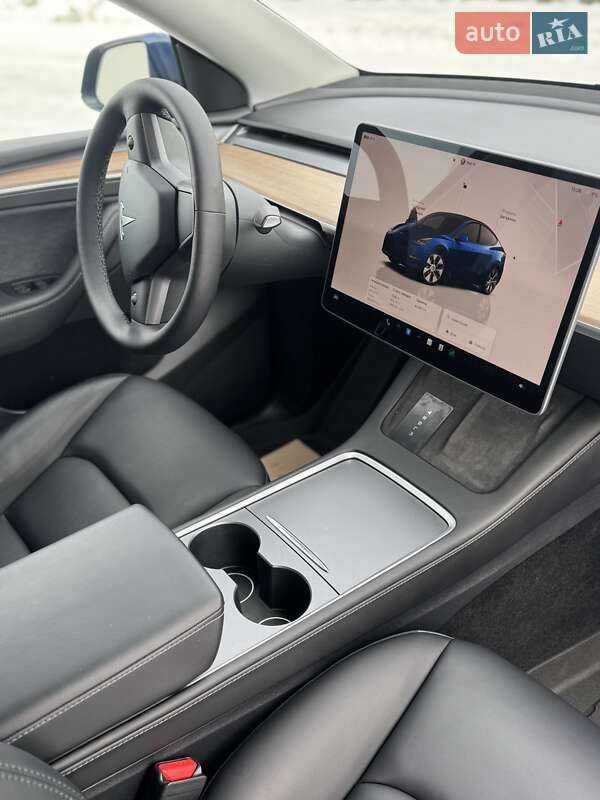 Позашляховик / Кросовер Tesla Model Y 2024 в Луцьку