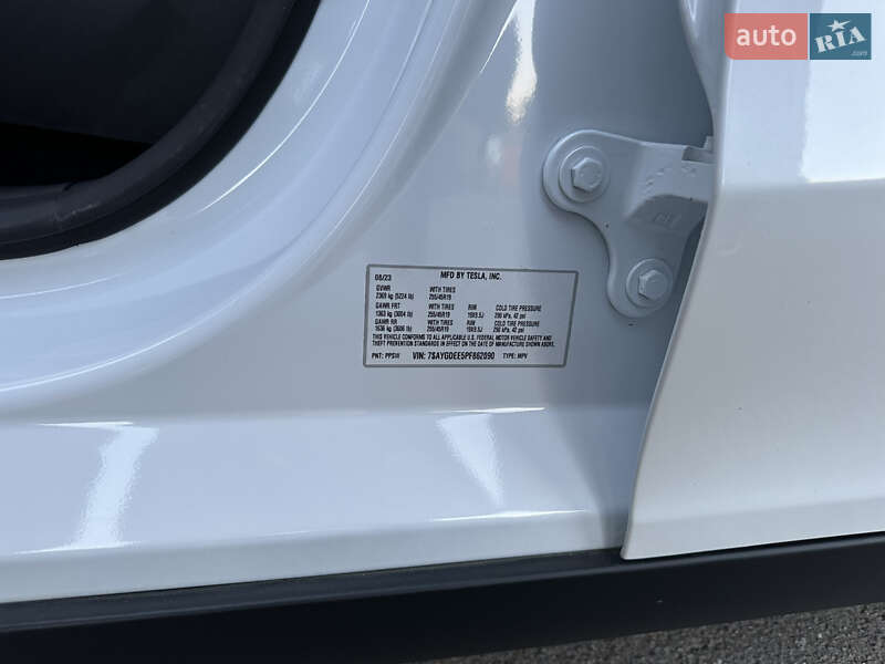 Позашляховик / Кросовер Tesla Model Y 2023 в Тернополі