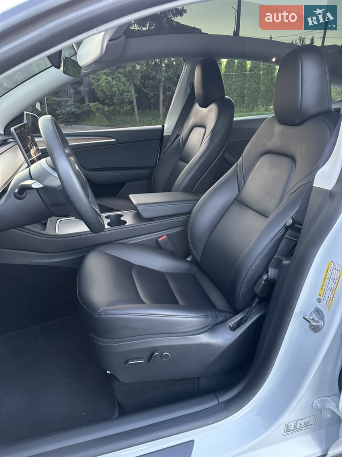 2023 Tesla Model Y - мініатюра 32