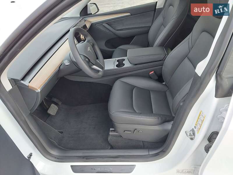 Позашляховик / Кросовер Tesla Model Y 2025 в Харкові