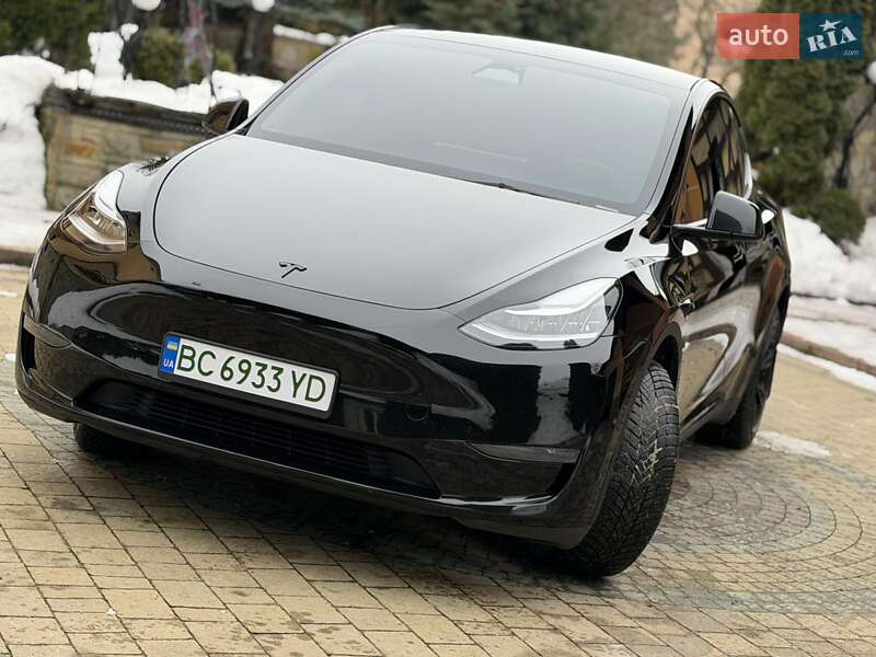 Позашляховик / Кросовер Tesla Model Y 2023 в Львові фото 4 Позашляховик / Кросовер Tesla Model Y 2023 в Львові