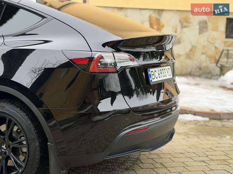 Позашляховик / Кросовер Tesla Model Y 2023 в Львові фото 11 Позашляховик / Кросовер Tesla Model Y 2023 в Львові