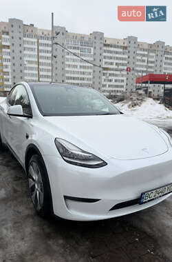 Внедорожник / Кроссовер Tesla Model Y 2023 в Львове
