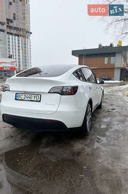 Внедорожник / Кроссовер Tesla Model Y 2023 в Львове